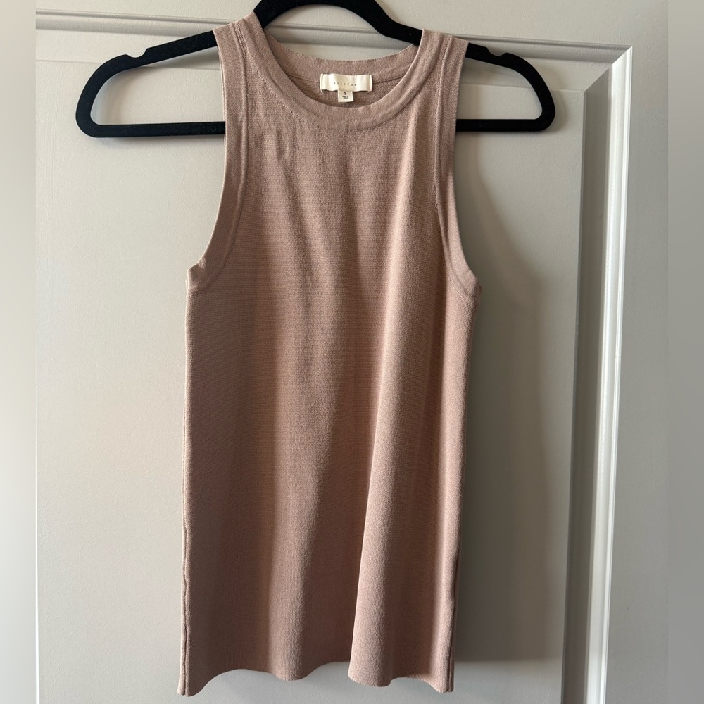 Crewneck Tank Top in Beige Top Size Small